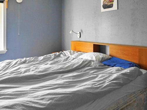 Three-Bedroom Holiday home in Henån 1 - image 3
