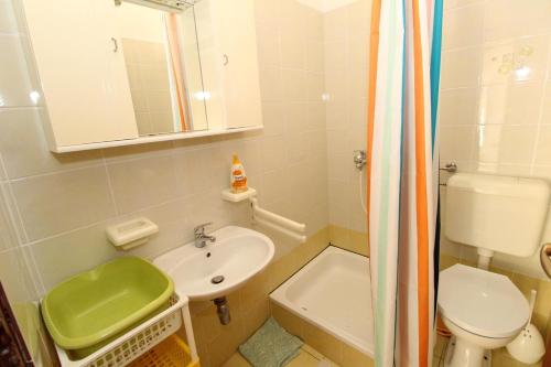 Apartments by the sea Mandre, Pag - 6284