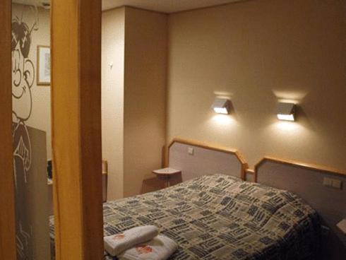 Family Room image 8