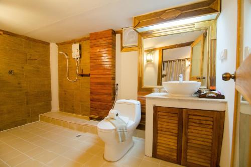 room detail thumbnail 2