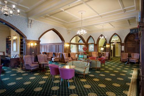 Bar/lounge, Hydro Hotel in Eastbourne