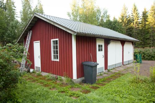 Heinähattu - image 3