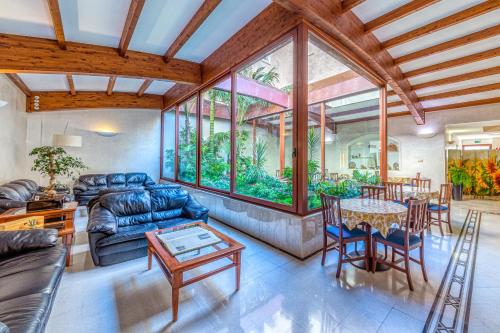 โรงแรมเล ตอร์รี (Hotel Le Torri) in อาร์โบรีอา