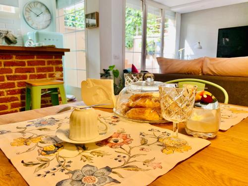 طعام و مشروبات, Loft de estilo industrial con jardín y garaje privados (Loft de estilo industrial con jardin y garaje privados) in Zorrilla