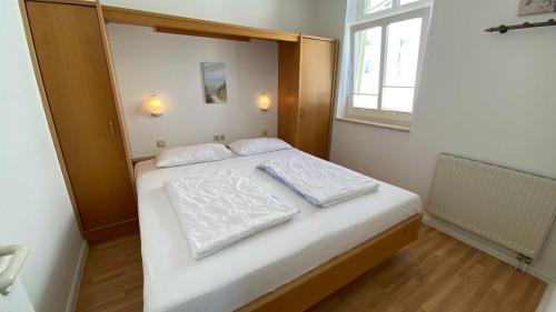 Ferienwohnung mit Balkon in Baeder - image 2