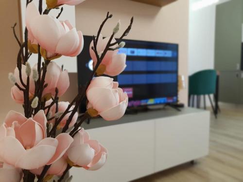 Miku Apartment-Spectacular 1BD At Komuna e Parisit