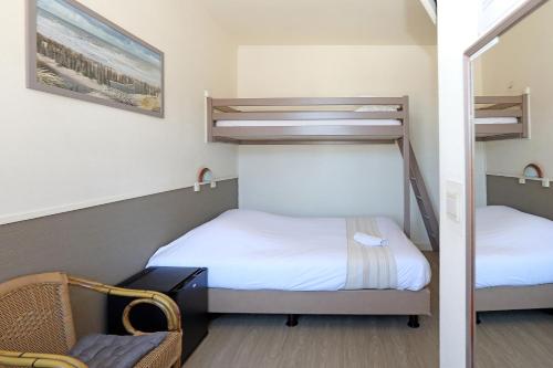 Hotel Cecil - image 6
