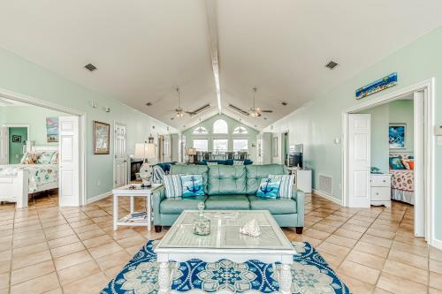 Surfside - image 5
