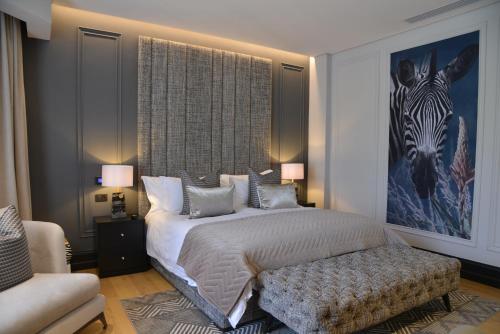 Suite with Garden View image 4