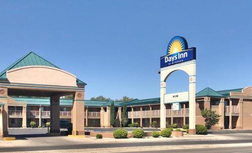 Days Inn by Wyndham Roswell - main image