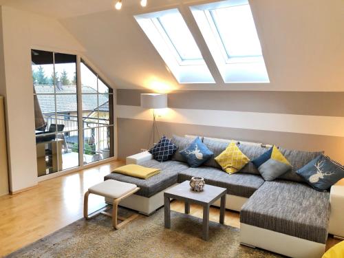 FeWo Atterseeperle - 80m2 mit See- und Gebirgsblick in Steinbaha Atersē