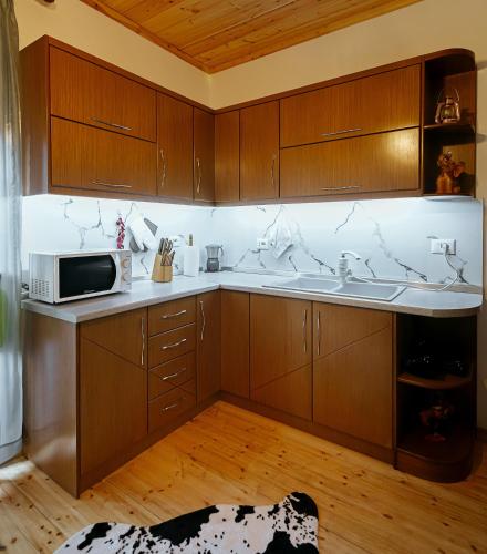 Oli's apartment - image 9