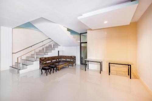 OYO 1633 Hotel Darma Nusantara 3