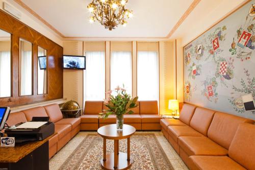 sala de TV, Hotel Terminus & Plaza in Pisa