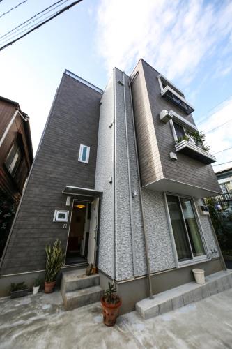 Sangubashi Studio Apartment with private entrance near Meiji Jingu