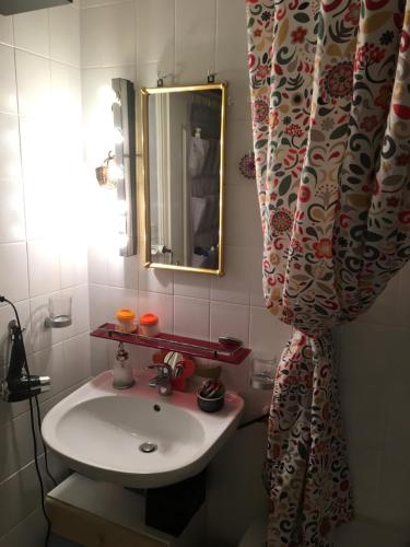 Vintage-Mansarde uber wilden Garten