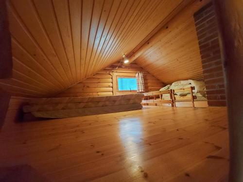. Rantamökki Onni