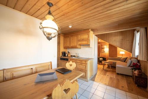 273217822 Hotel Alpenrose mit Gourmet-Restaurant Azalée