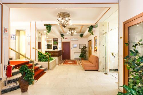 Vestíbulo, Hotel Terminus & Plaza in Pisa