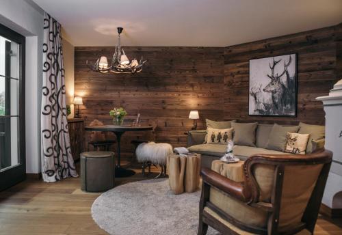 Hotel Arlberg Lech Room Type - Suite with West-facing Balcony