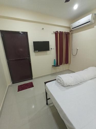 Hotel Saraswati Palace – Varanasi, VA