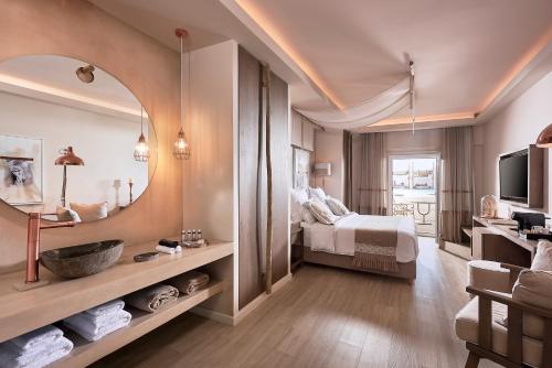 Palladium Hotel - main image