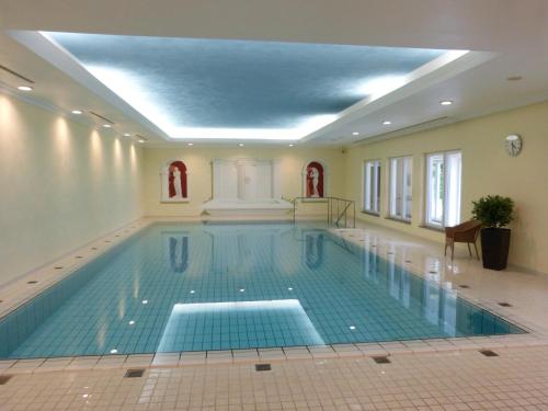 Peldbaseins, Hotel Roshop in Barnstorf (Lower Saxony)