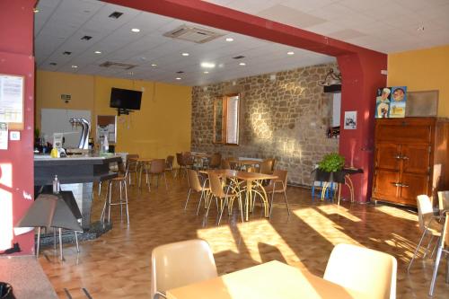 Hostal La Sociedad - image 5