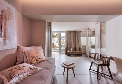 Palladium Hotel - image 11