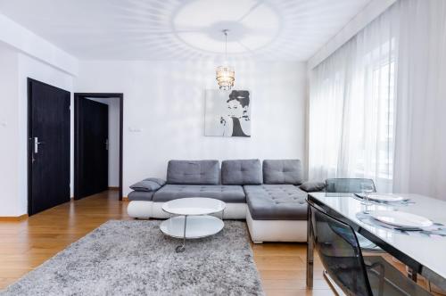 Platinum Towers Hotel Apartments - image 5