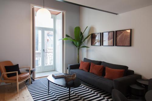FLH Intendente Elegant Mezzanine with Balcony 4