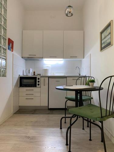 City centre apartment - main image