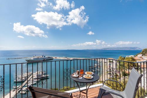 Erkély/terasz, Servani Studios & Suites in Loutraki Skopelos