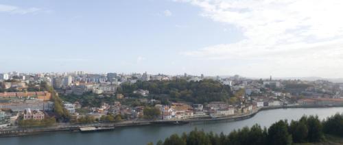 VIVER D'AMOR Oporto Douro River Flat - main image