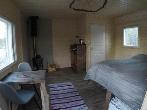 Aurora Husky Hut 3