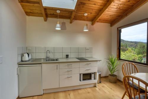 ห้องครัว, Buena Vista Apartment in มาราฮัว