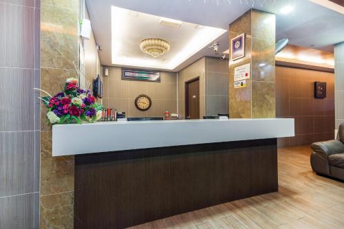 OYO 431 Hotel De Grand Orchard