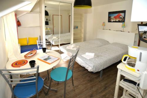 Studio Pniche pour 2 personnes, insolite et charmant