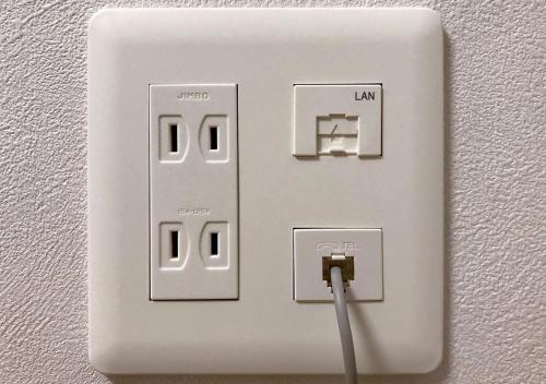 Single Room - Non-Smoking image 5