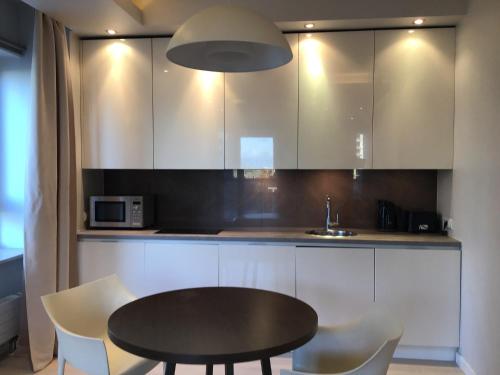 Platinum Towers Hotel Apartments - image 2
