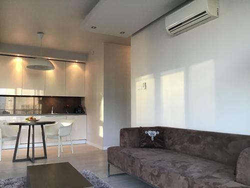 Platinum Towers Hotel Apartments - image 4