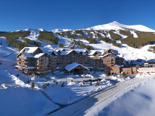 One Ski Hill, A Rockresort