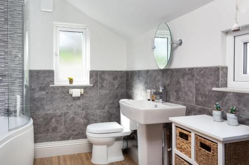 Trevarrow Cottage - image 8