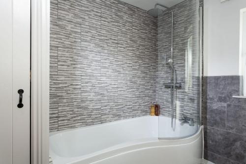 Trevarrow Cottage - image 13