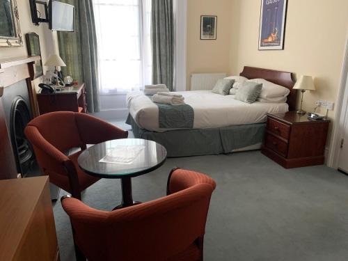 Peregrine House - image 13