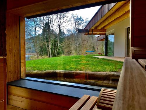 Ferienhaus am See mit Sauna und Whirlpool