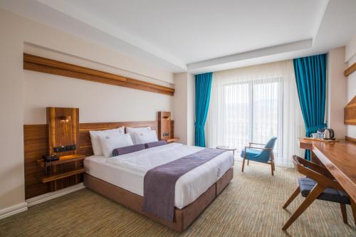 Karpalas City Hotel & Spa Room Type - Superior Double Room