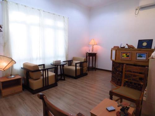 胡拉亞日出酒店 The Sunrise Huraa