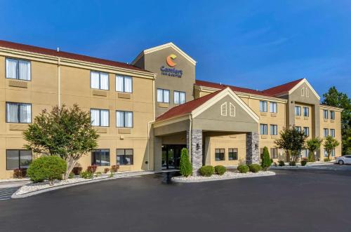 Comfort Inn & Suites Troutville - Roanoke North / Daleville - Hotel - Troutville