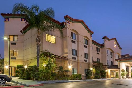 Comfort Suites Redlands